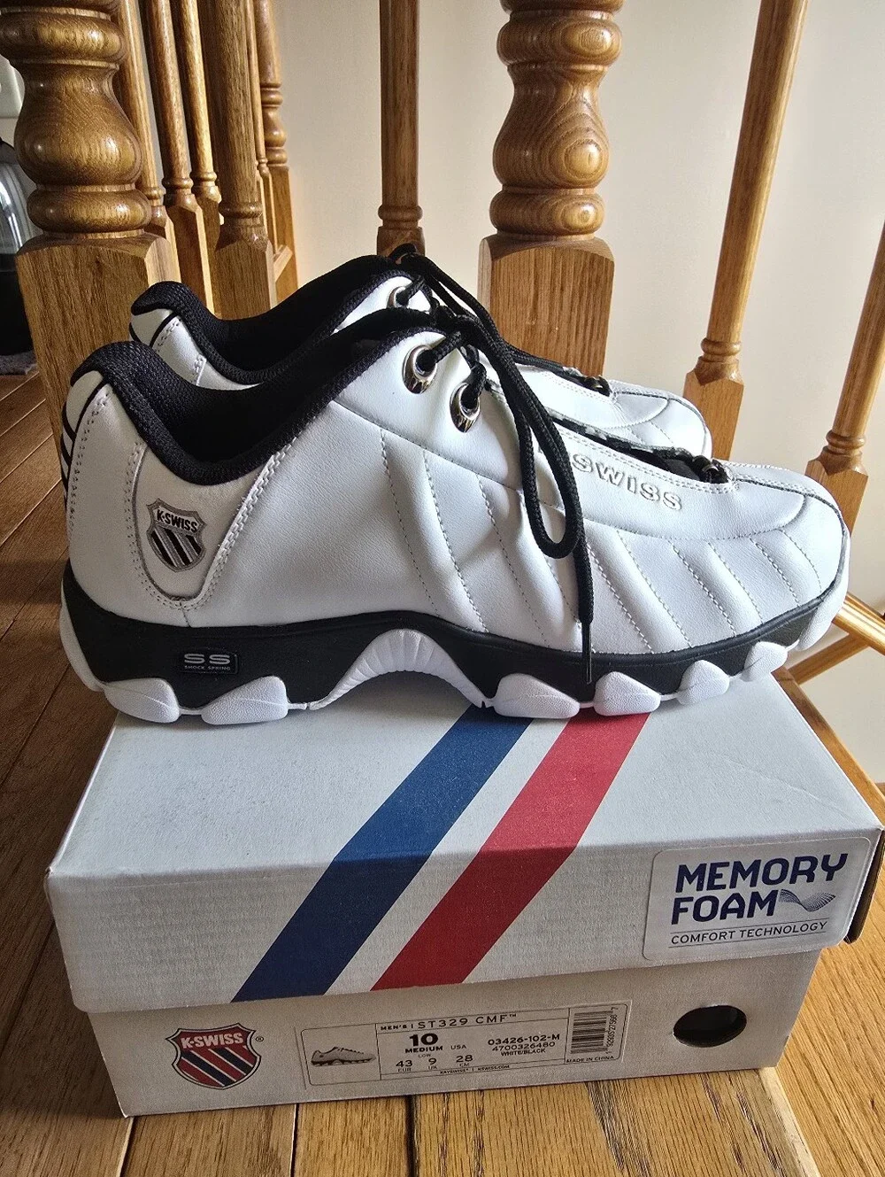 K-Swiss ST329 CMF Men's Sneakers – Size 10 – White/Black – Unworn
